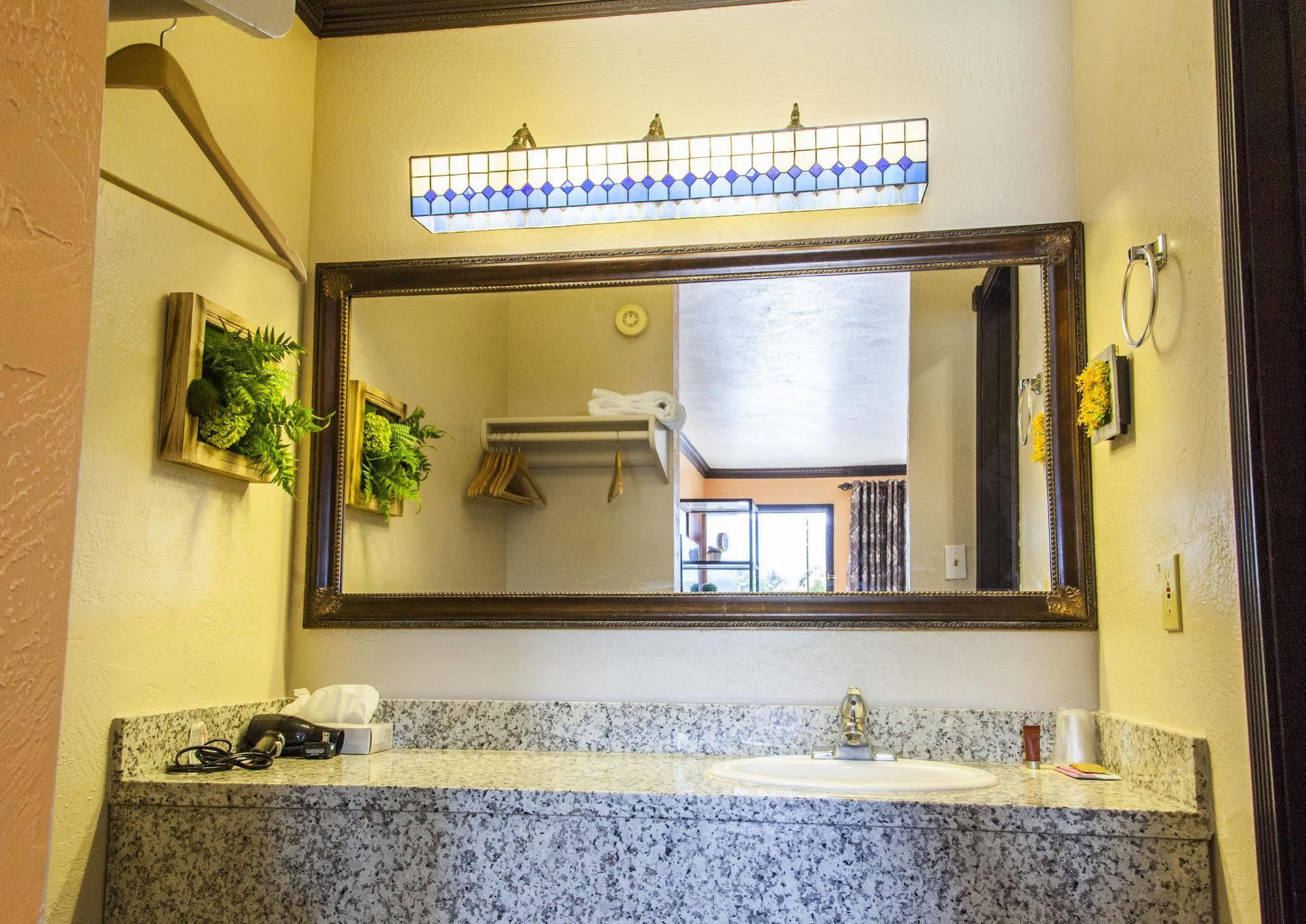 Mountain View Lodge Parowan Bagian luar foto